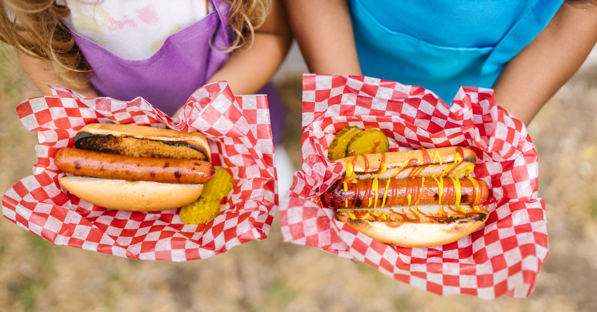 Red Ruby Hotdogs Salute Firework