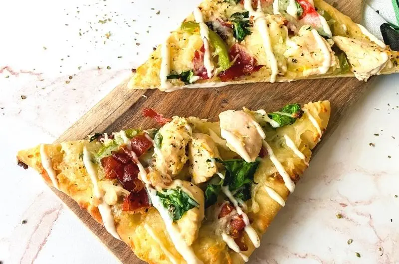 chicken bacon ranch flatbread